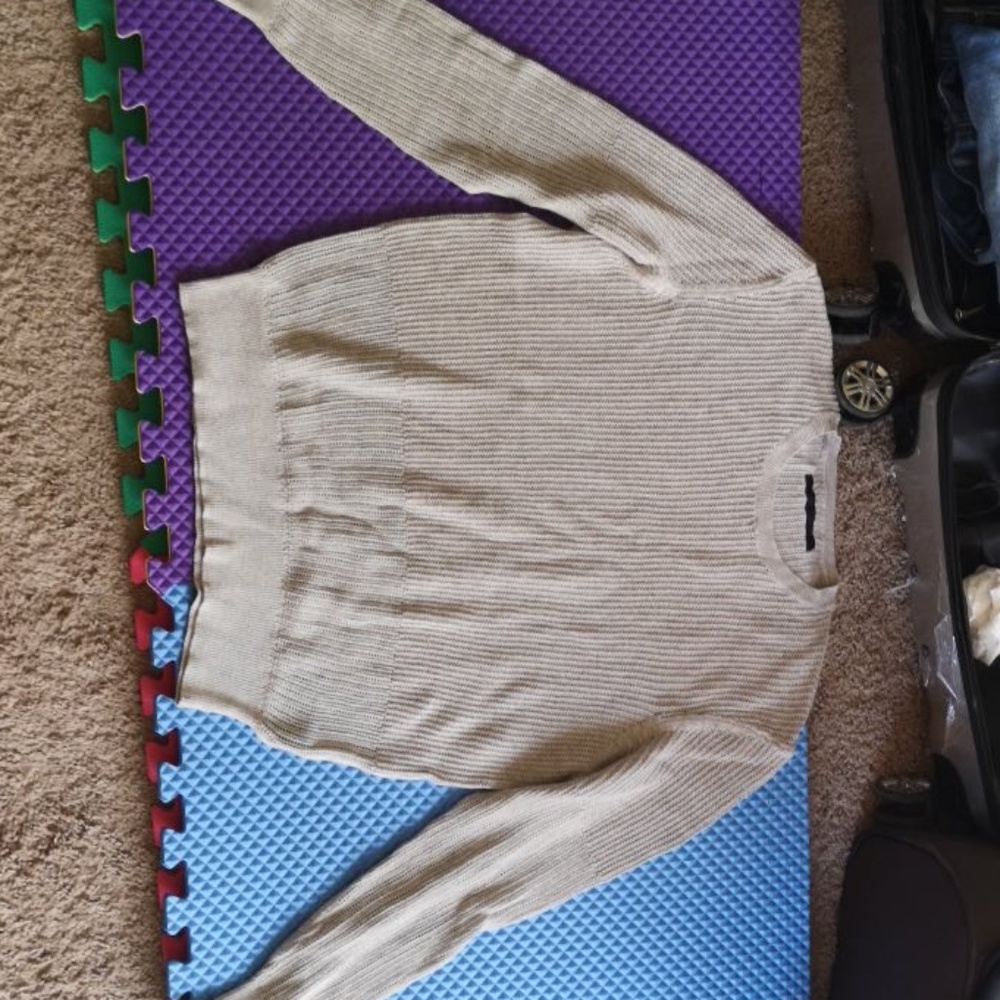 All siant sweater size m